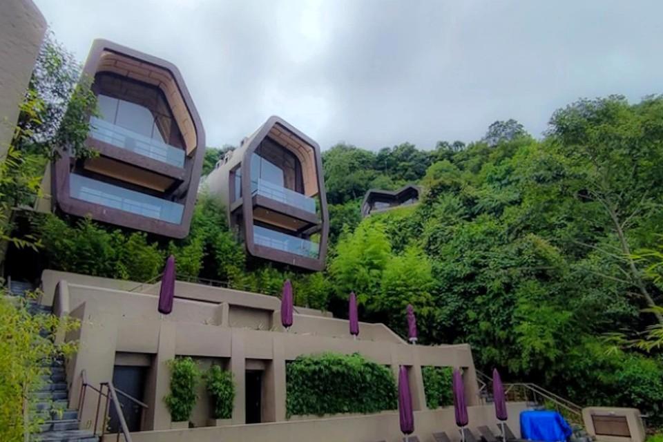 Himalayan Sunrise Luxury Escape