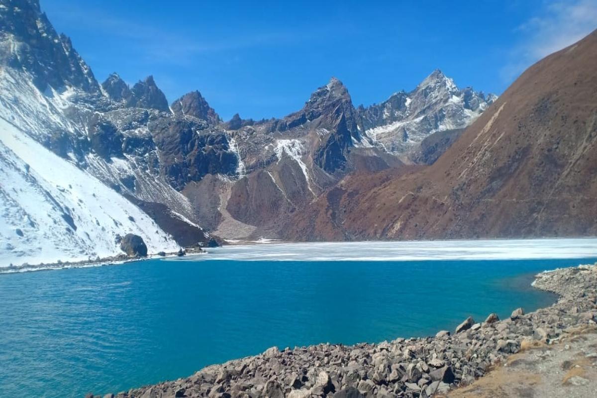 Gokyo via Renjo la pass